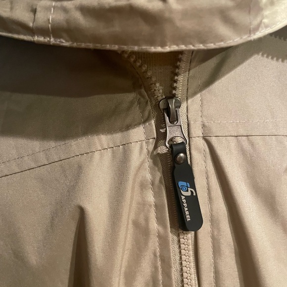 Brand new lightweight jacket by I5 apparel. - Picture 5 of 7